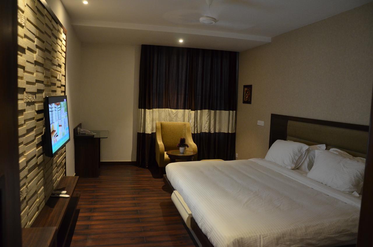 Hotel Fortune Blue Sikar Exterior photo