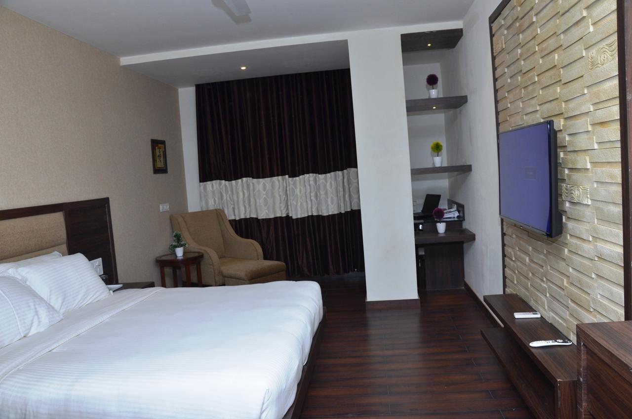 Hotel Fortune Blue Sikar Exterior photo